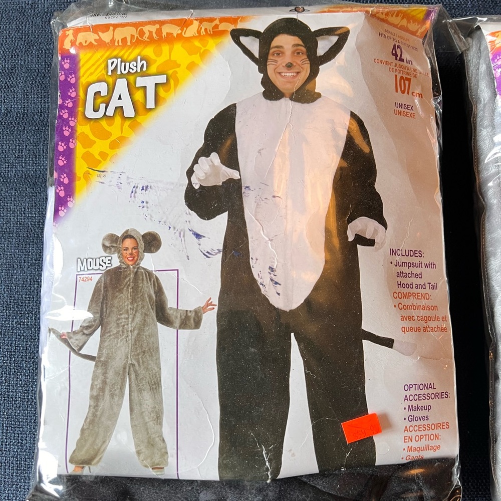 Plush Cat Halloween Costume.